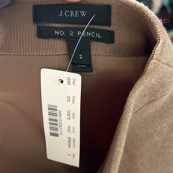 Jcrew wool pencil skirt. NWT - Picture 3 of 3